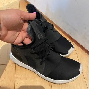 Adidas tubular shoes women 7.5